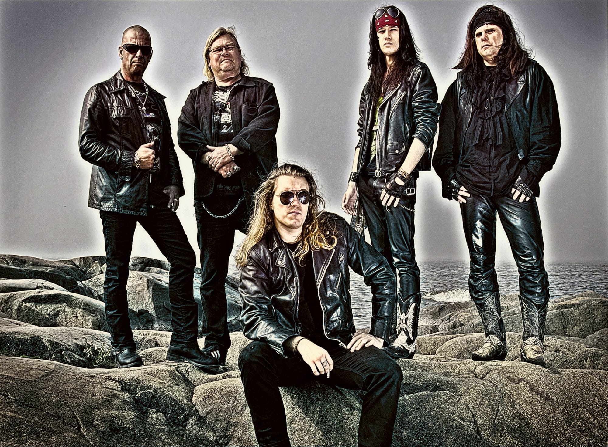 Ein Foto der Heavy-Metal-Band Oz