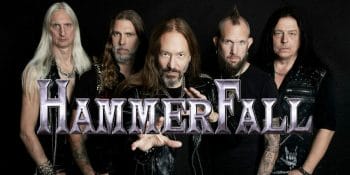 Ein Bild der Band Hammerfall inklusive Bandlogo