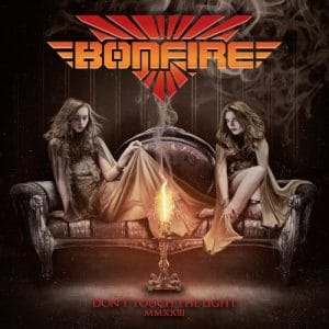 Das Cover von "Don't Touch The Light MMXXIII" von Bonfire